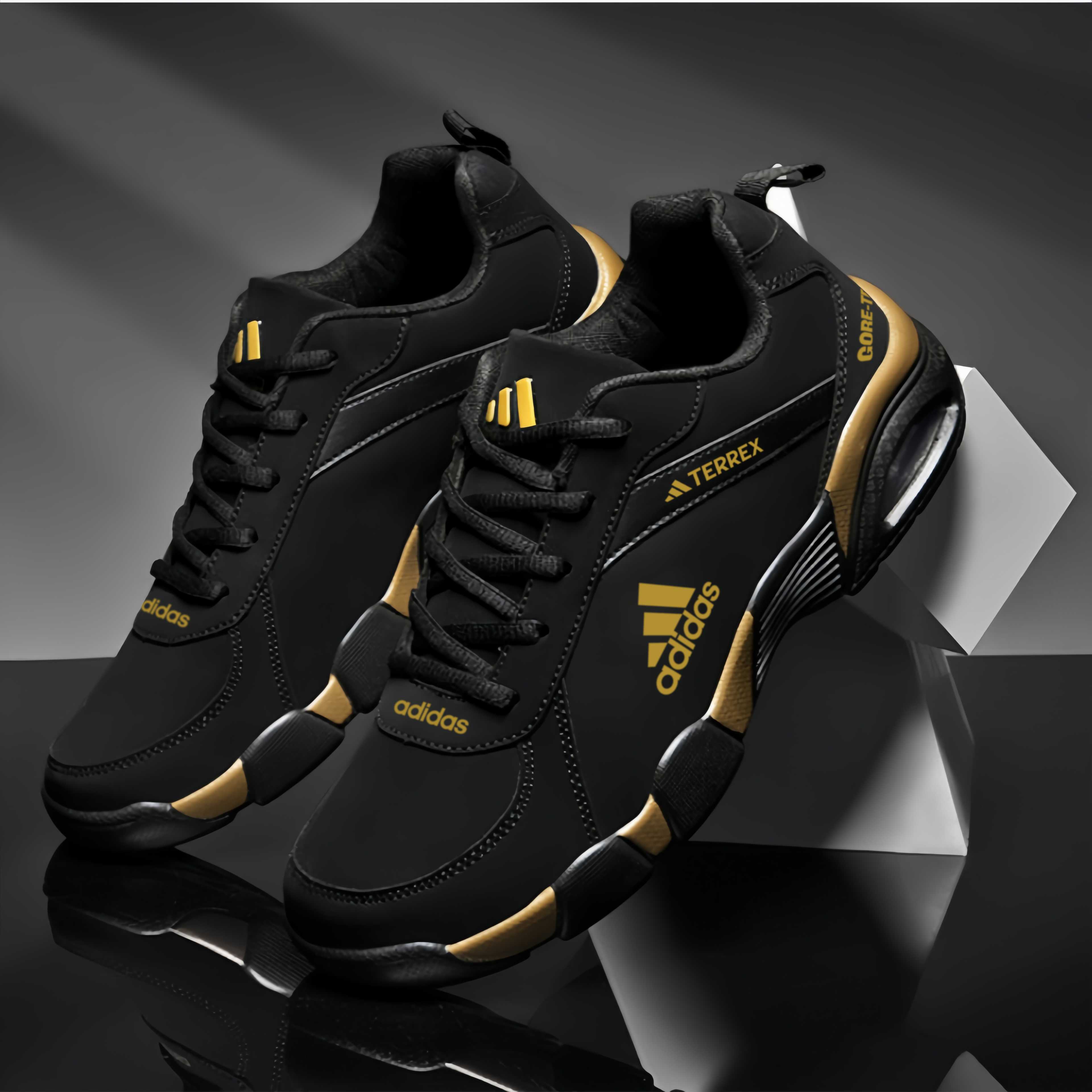Adidas Terrex crne sportske cipele s GORE-TEX-om, udobne